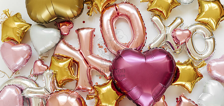 Композиции из фольгированных шаров
